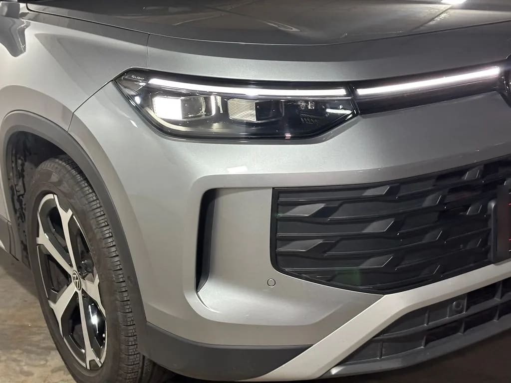 Volkswagen Tiguan Tsi 4x2 1.4 At año 2026