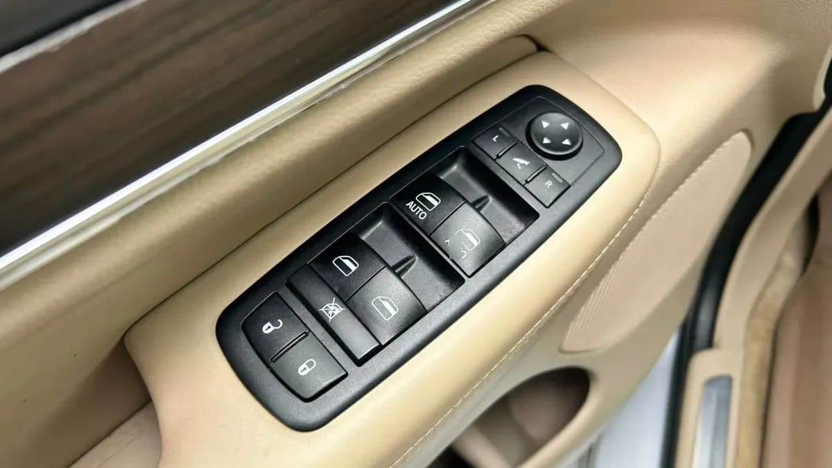 Jeep Grand Cherokee Overland 4x4 5.7 Aut año 2018