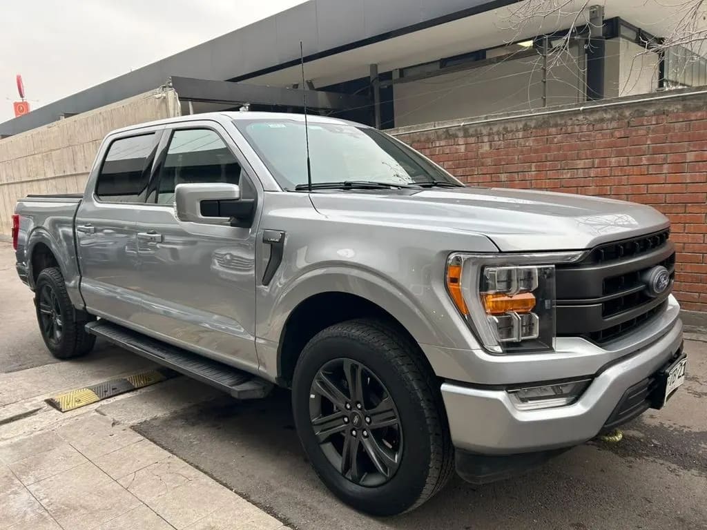 Ford F-150 Lariat Sport 4x4 5.0l año 2024