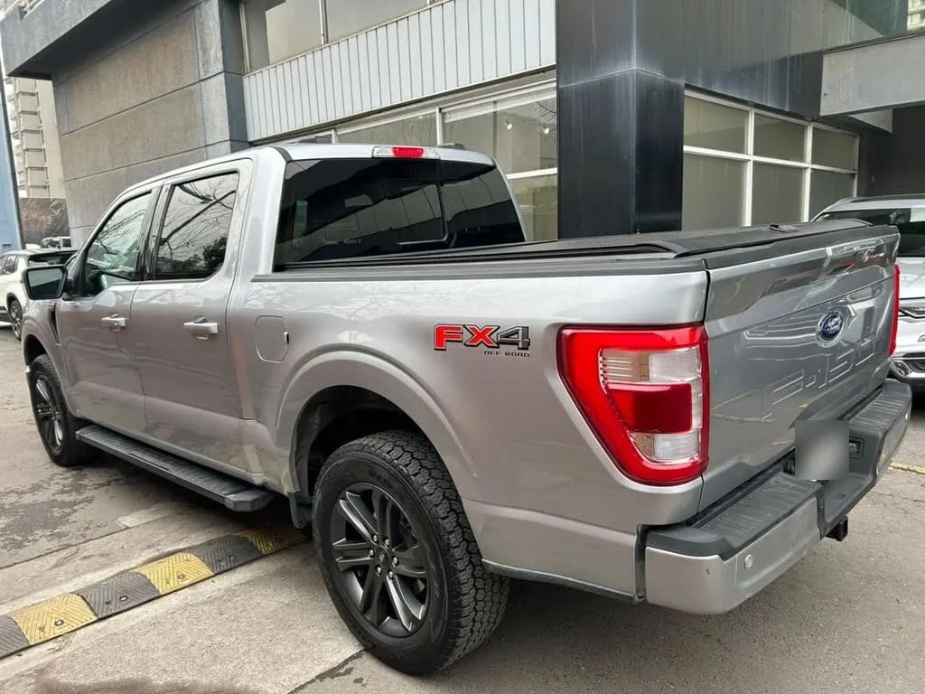 Ford F-150 Lariat Sport 4x4 5.0l año 2024