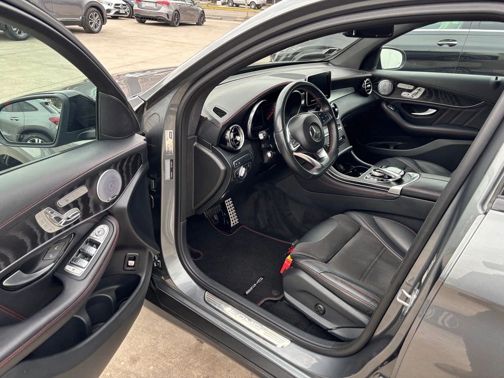 Mercedes-Benz Glc 43 3.0 Amg 4wd 4matic At 5p año 2019