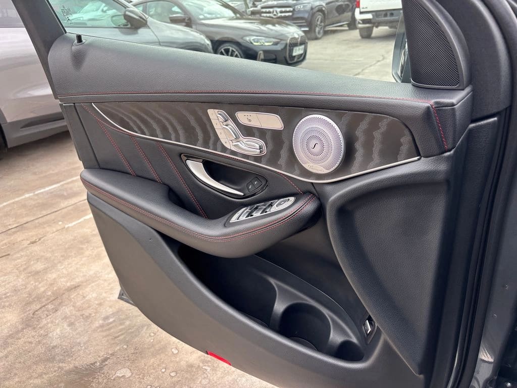Mercedes-Benz Glc 43 3.0 Amg 4wd 4matic At 5p año 2019
