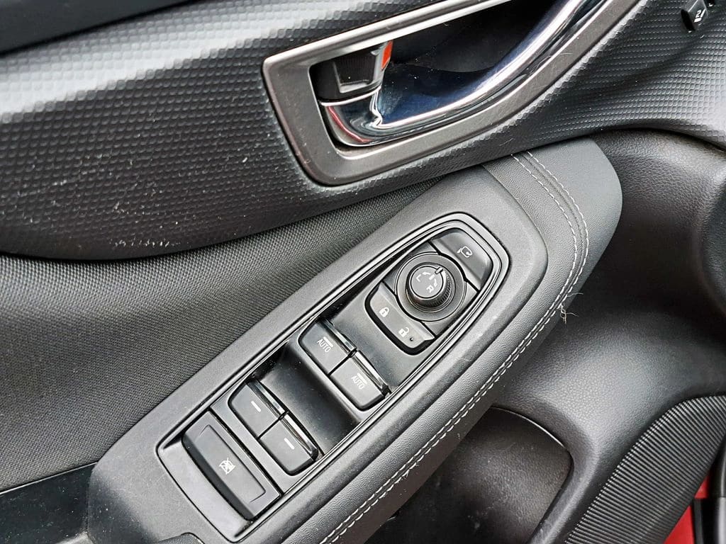 Subaru Forester 2.0i X Awd At 5p año 2021