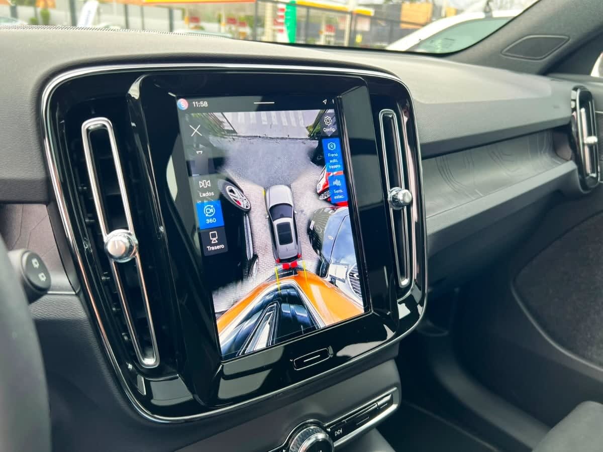 Volvo Ex40 P8 Awd año 2025