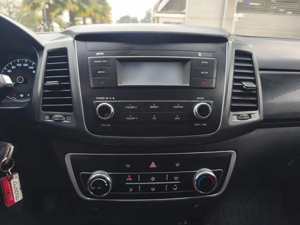 Ssangyong Grand Musso Musso Grand 2.2 Mt 4x4 año 2024