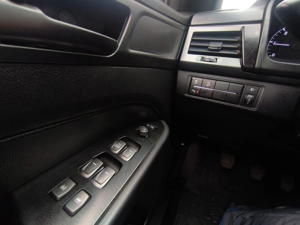 Ssangyong Grand Musso Musso Grand 2.2 Mt 4x4 año 2024