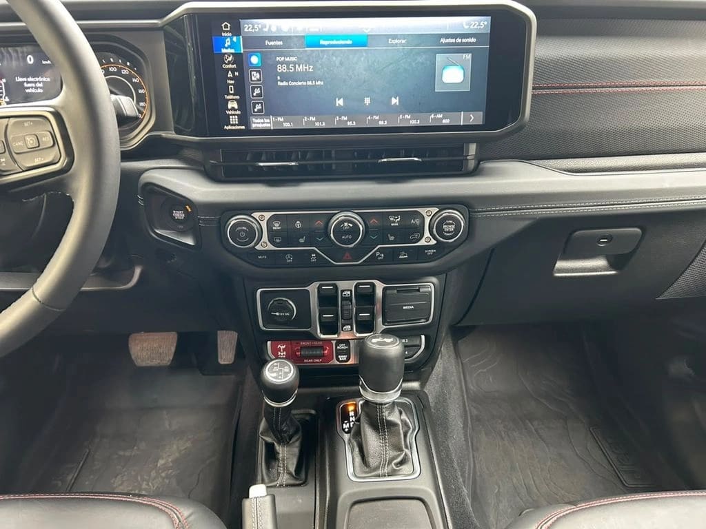 Jeep Wrangler 2.0 T Rubicon At 4x4 año 2026