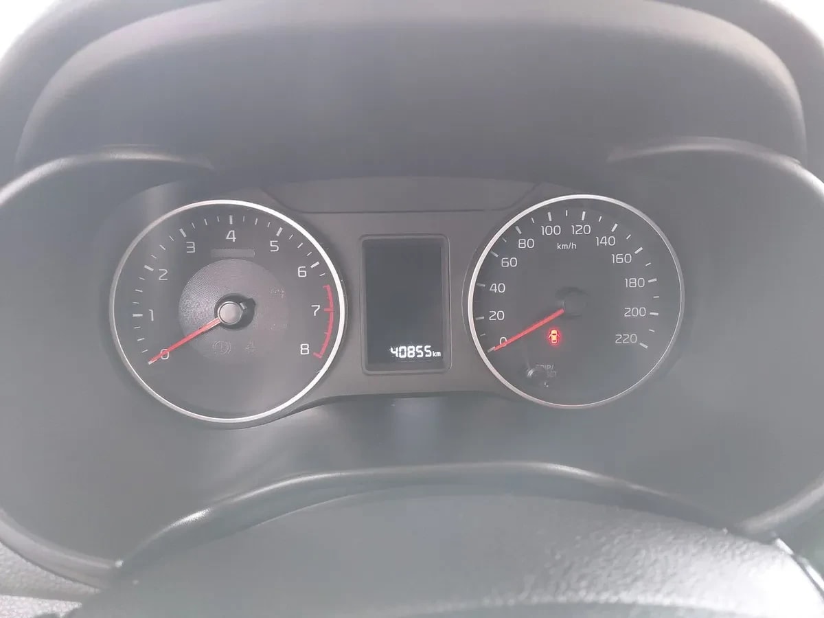 Kia Soluto 1.4 Ex Full 4x2 Srf Mt 4p año 2024