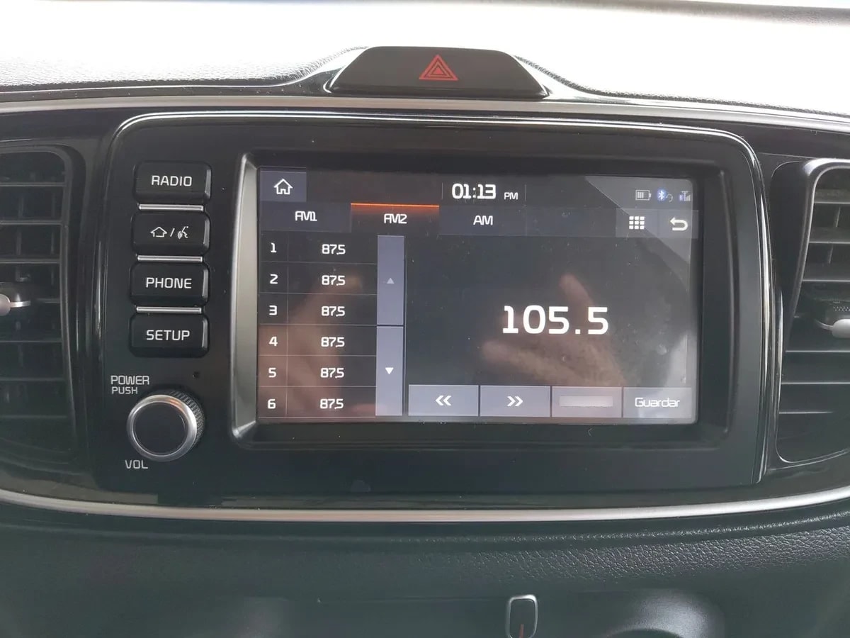 Kia Soluto 1.4 Ex Full 4x2 Srf Mt 4p año 2024