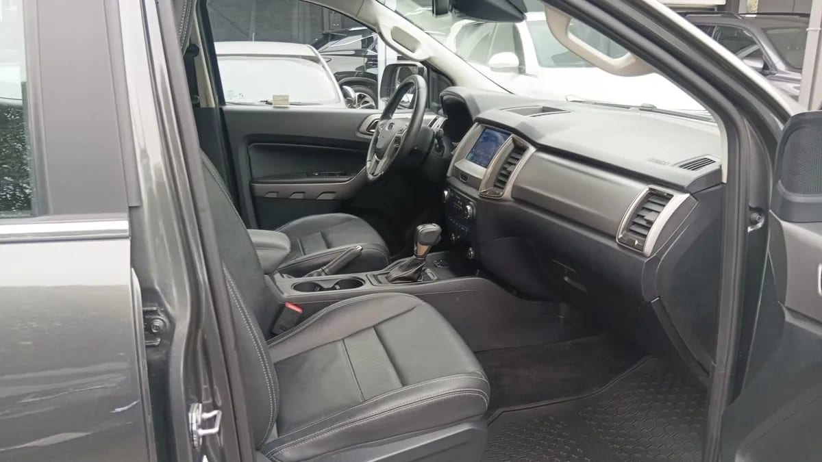 Ford Ranger 3.2 Ltd 4x4 Diesel Dob. Cab. At 4p año 2023