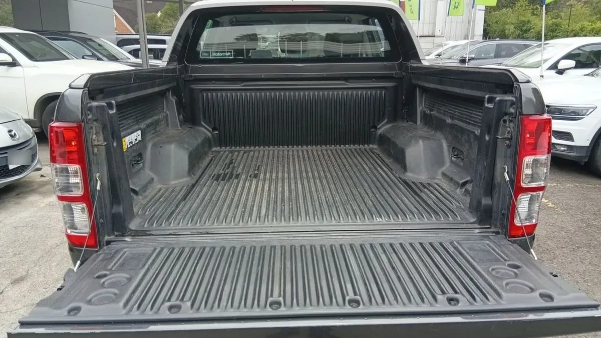 Ford Ranger 3.2 Ltd 4x4 Diesel Dob. Cab. At 4p año 2023