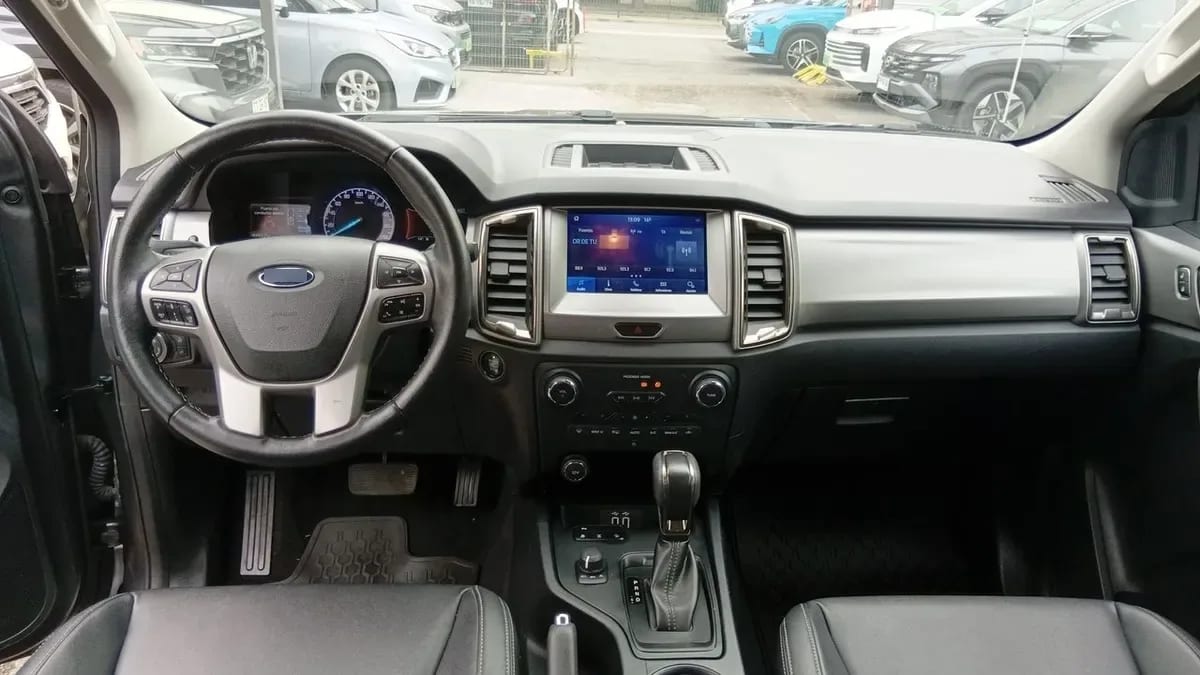 Ford Ranger 3.2 Ltd 4x4 Diesel Dob. Cab. At 4p año 2023