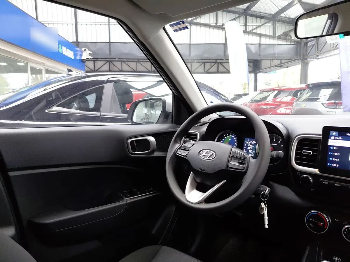 Hyundai Venue 1.6 Qx Go 4x2 Mt 5p año 2026