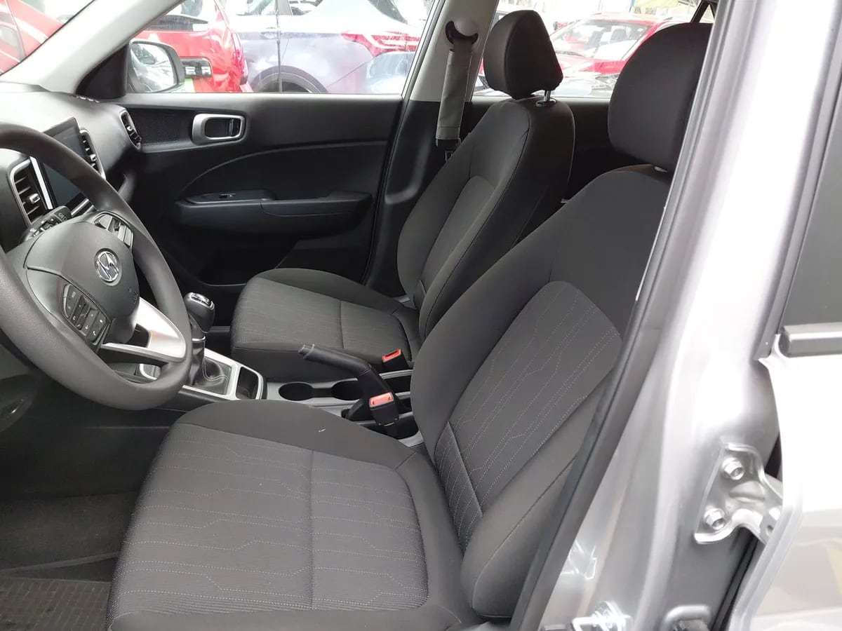 Hyundai Venue 1.6 Qx Go 4x2 Mt 5p año 2026