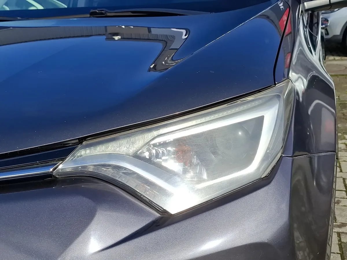 Toyota Rav 4 2.0 Adventure 4x2 Lujo Mt 5p año 2019