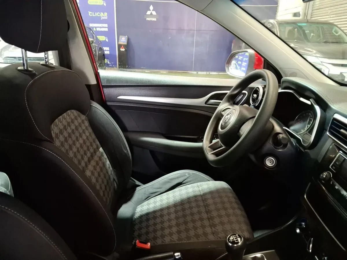 MG Mg Zs 1.5 Std 4x2 Mt 5p año 2023