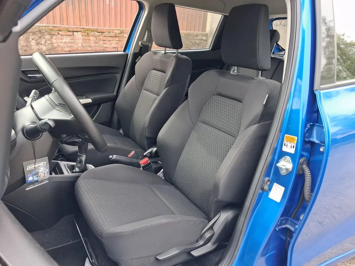 Suzuki Swift 1.2 Hybrid Plus 4x2 Hb Mt 5p año 2023