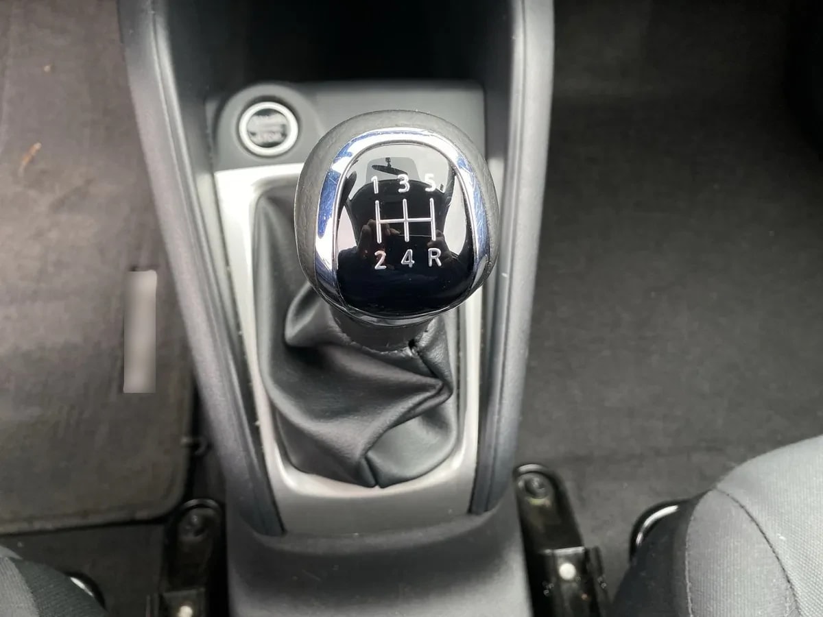 Nissan Kicks 1.6 Sense 4x2 Mt 5p año 2024