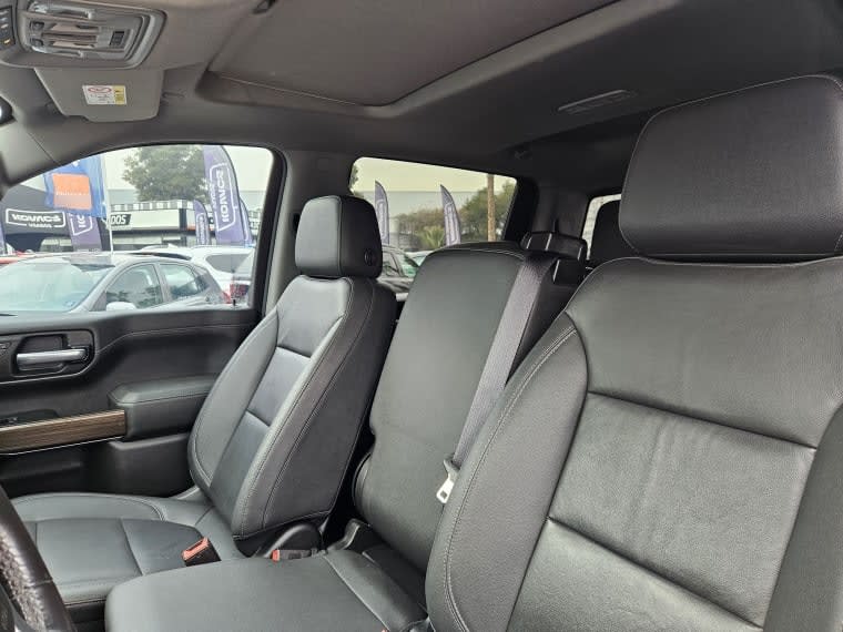 Chevrolet Silverado Silverado 5.3l Lt Tb At 4wd año 2022