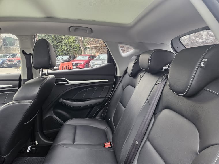 MG Zs 1.5 Com At año 2024