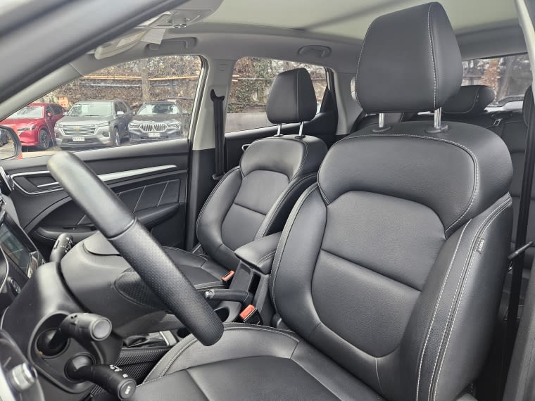 MG Zs 1.5 Com At año 2024