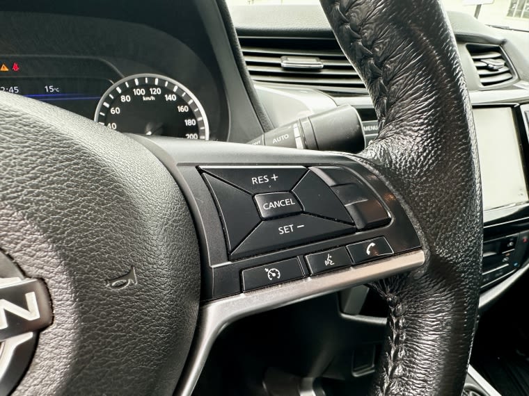 Nissan Navara 2.3 Dc Se Mt 4x4 Diesel año 2023