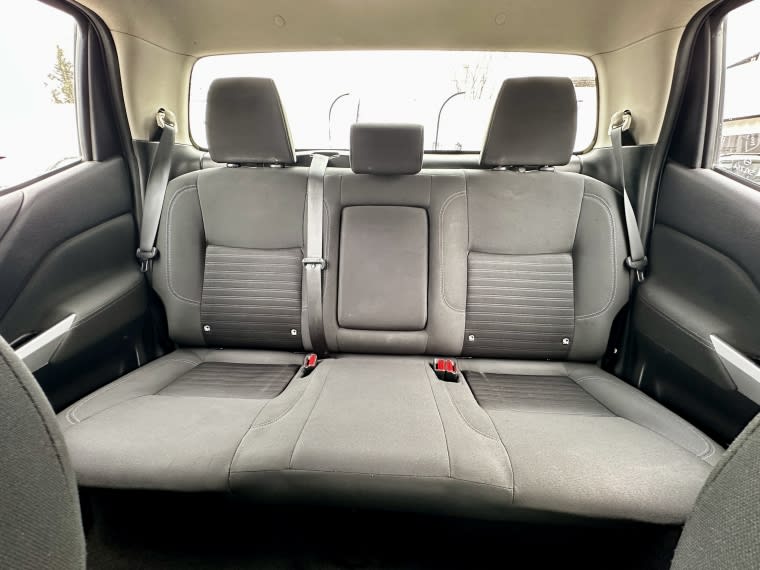 Nissan Navara 2.3 Dc Se Mt 4x4 Diesel año 2023