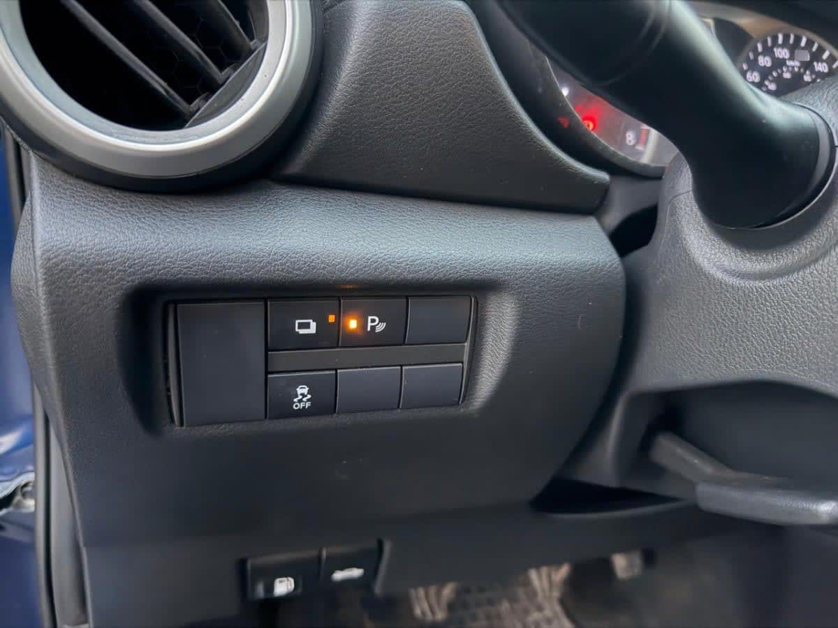 Nissan Versa Sense 1.6 Mt5 año 2022