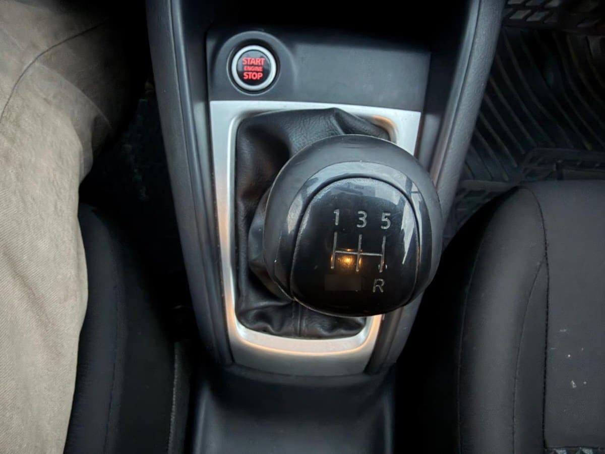 Nissan Versa Sense 1.6 Mt5 año 2022