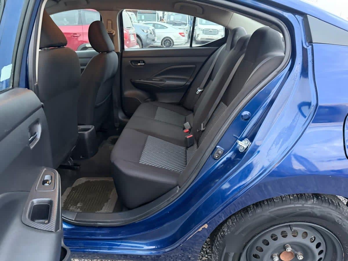 Nissan Versa Sense 1.6 Mt5 año 2022