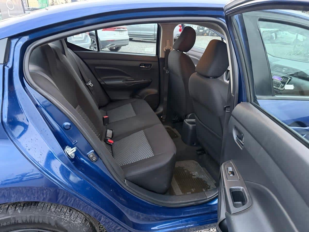 Nissan Versa Sense 1.6 Mt5 año 2022