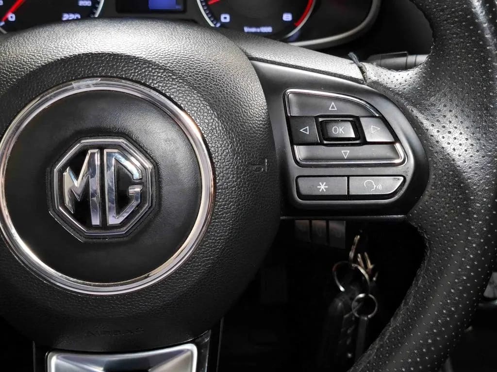 MG Zs 1.5 Std Mt año 2019