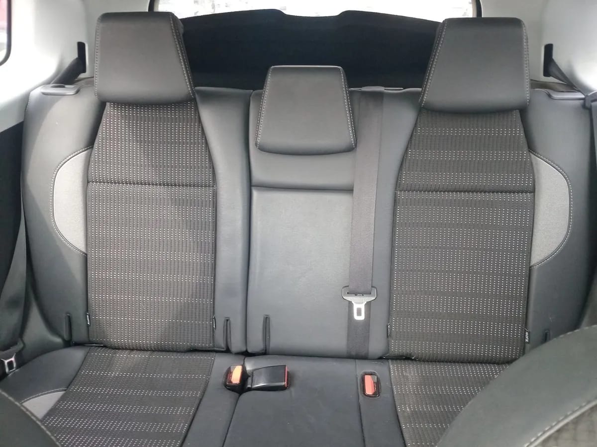 Peugeot 2008 1.5 Allure Bluehdi Diesel At 5p año 2019
