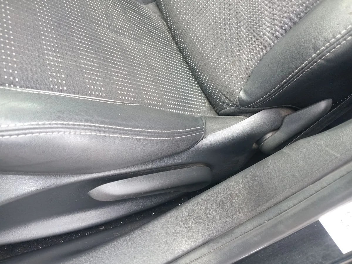 Peugeot 2008 1.5 Allure Bluehdi Diesel At 5p año 2019