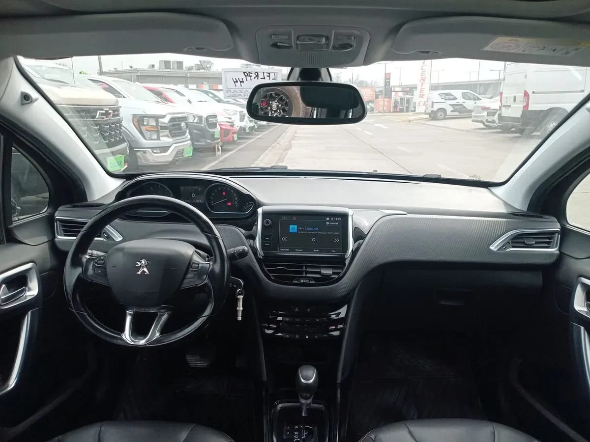 Peugeot 2008 1.5 Allure Bluehdi Diesel At 5p año 2019