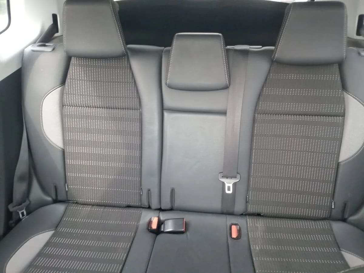 Peugeot 2008 1.5 Allure Bluehdi Diesel At 5p año 2019