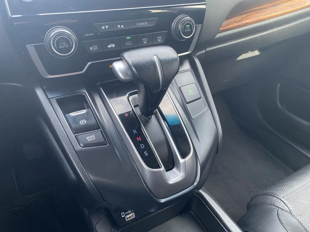 Honda Cr-V 1.5t Touring 4x4 Cvt At 5p año 2022