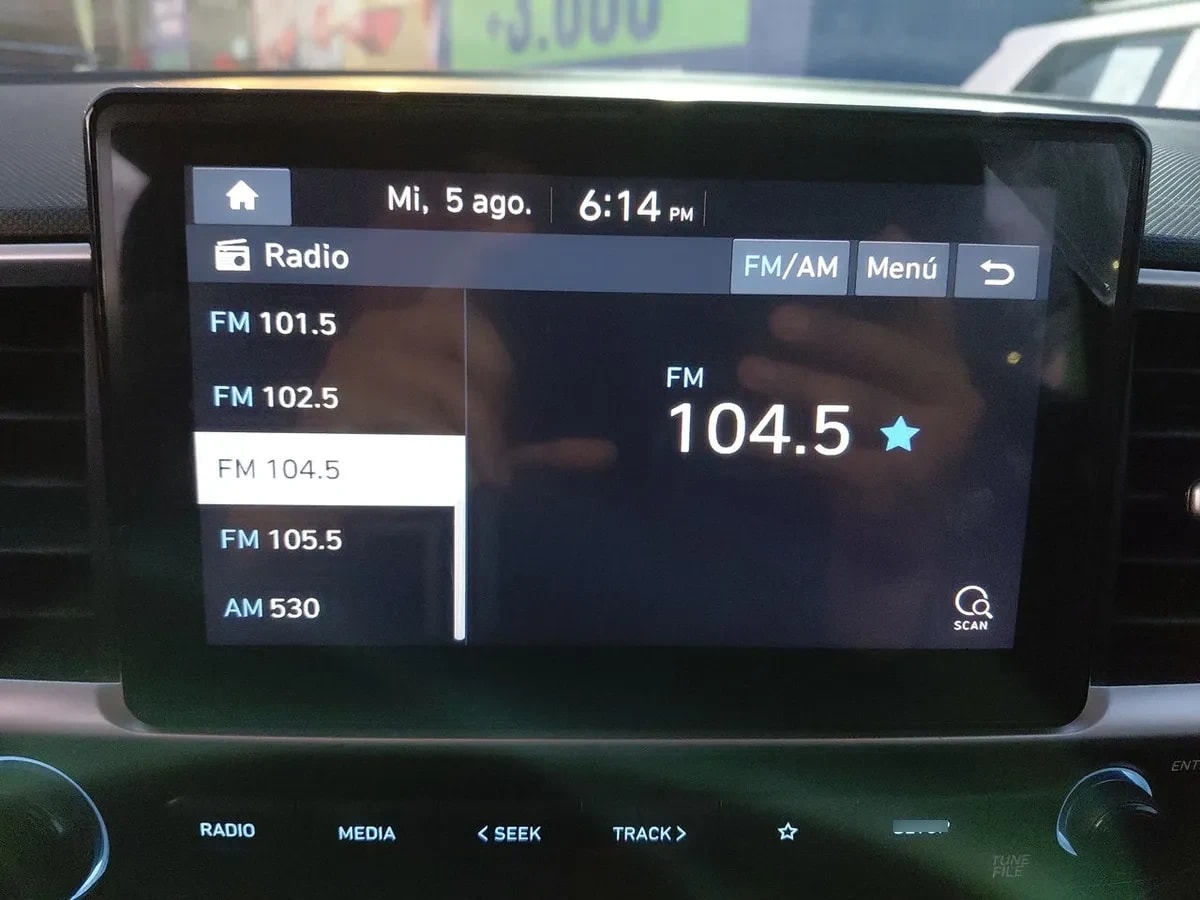 Hyundai Venue 1.6 Qx Plus 4x2 Mt 5p año 2023