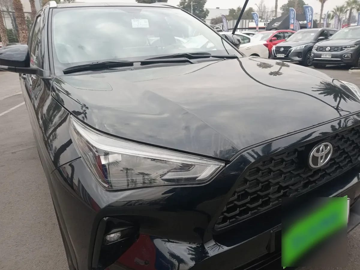 Toyota Yaris Cross 1.5 Xi 4x2 5mt 5p año 2025