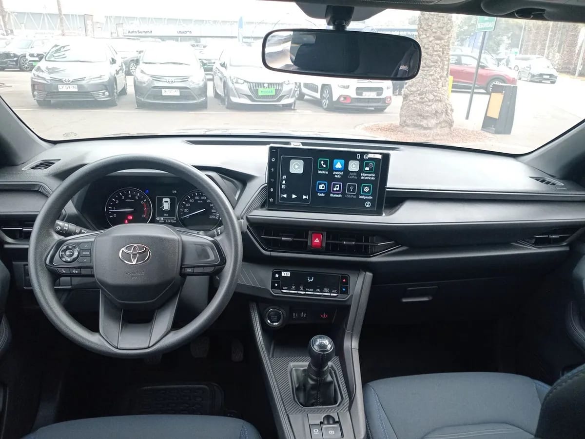 Toyota Yaris Cross 1.5 Xi 4x2 5mt 5p año 2025