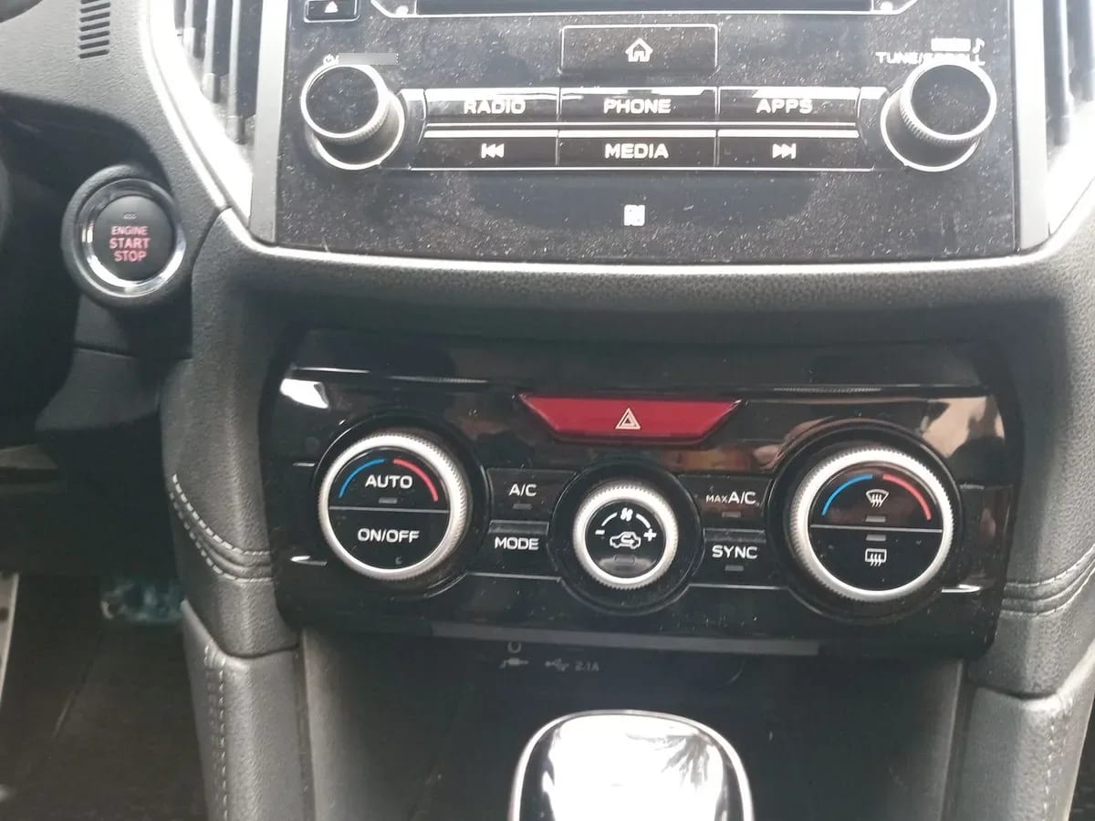 Subaru Impreza 2.0 Sport Dynamic Hb Awd Cvt At 5p año 2022