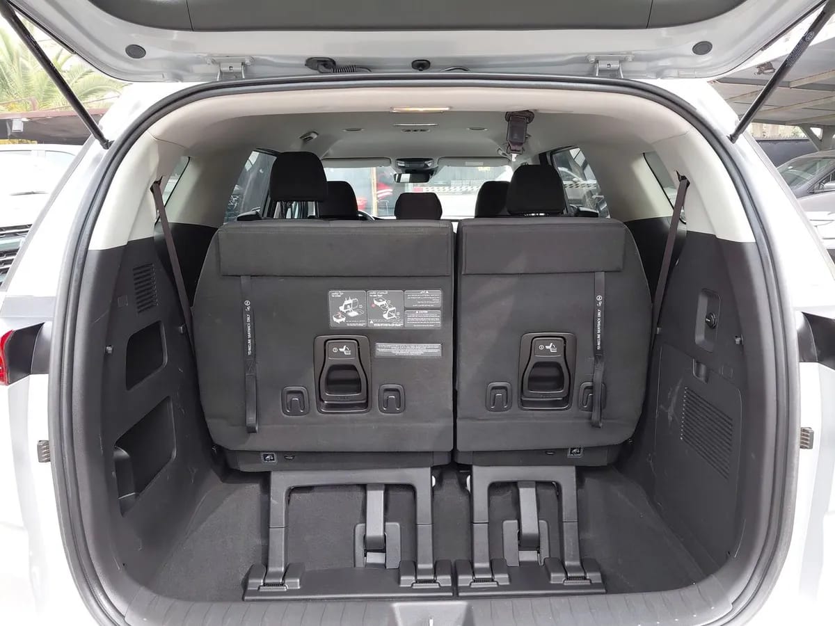 Kia Carnival 3.5 Ex 4x2 8at 5p año 2021
