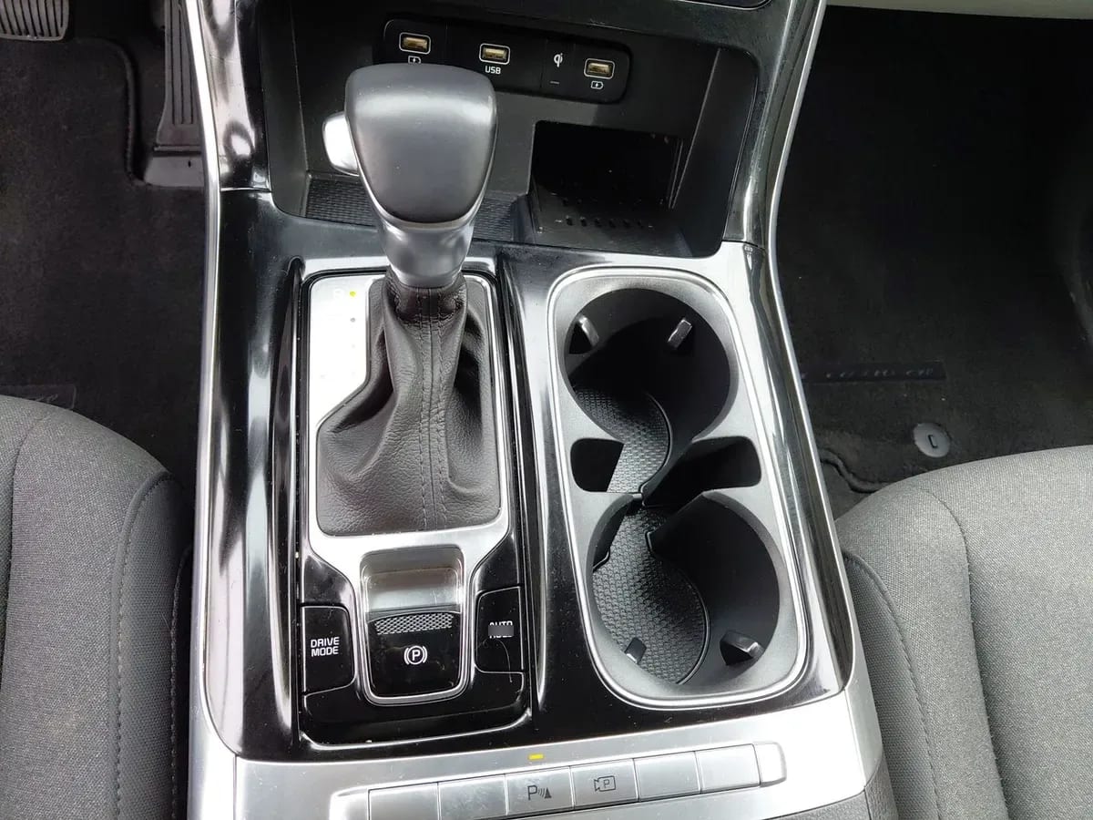 Kia Carnival 3.5 Ex 4x2 8at 5p año 2021