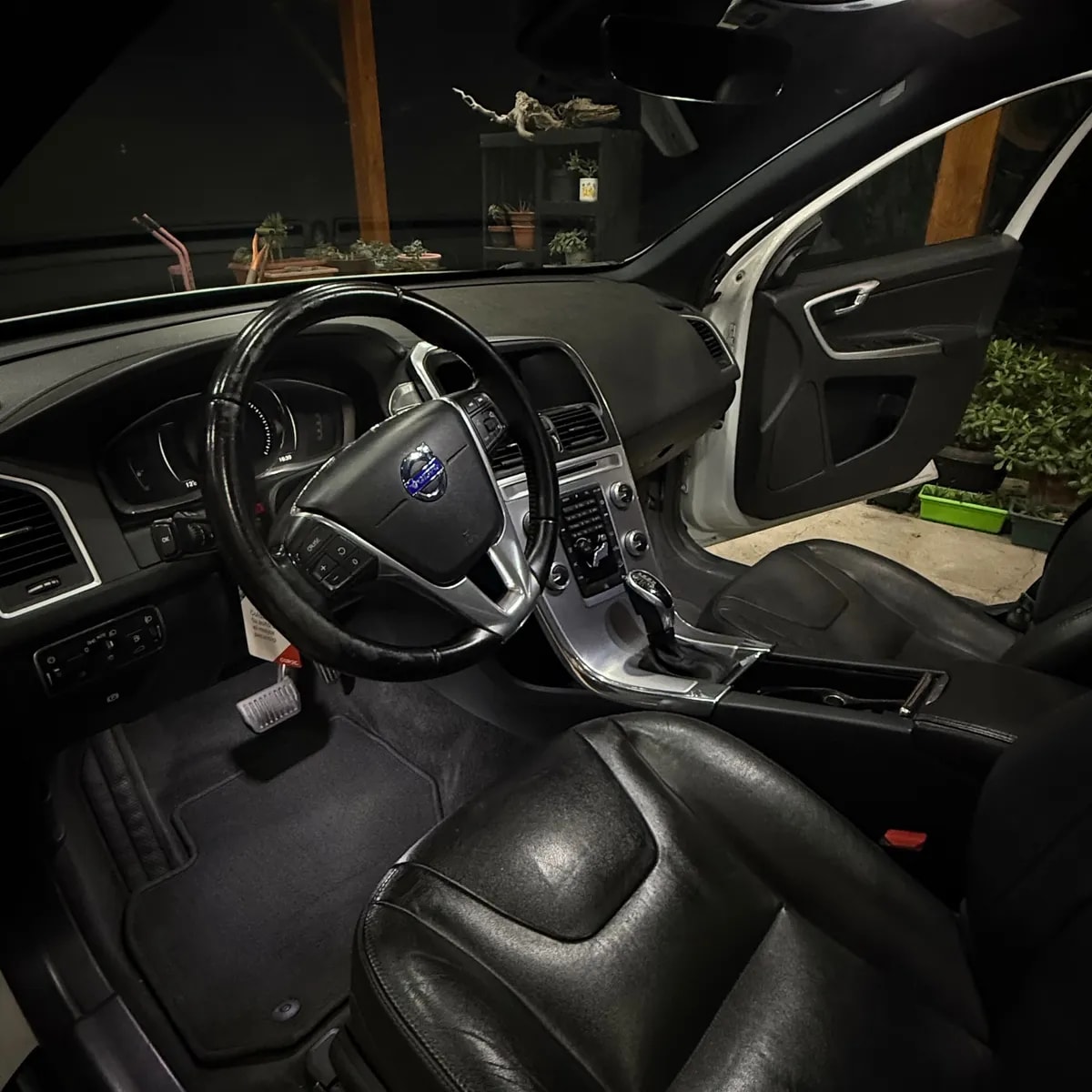 VOLVO XC60 2.0 D5 Momentum At 4x4 Diesel año 2017