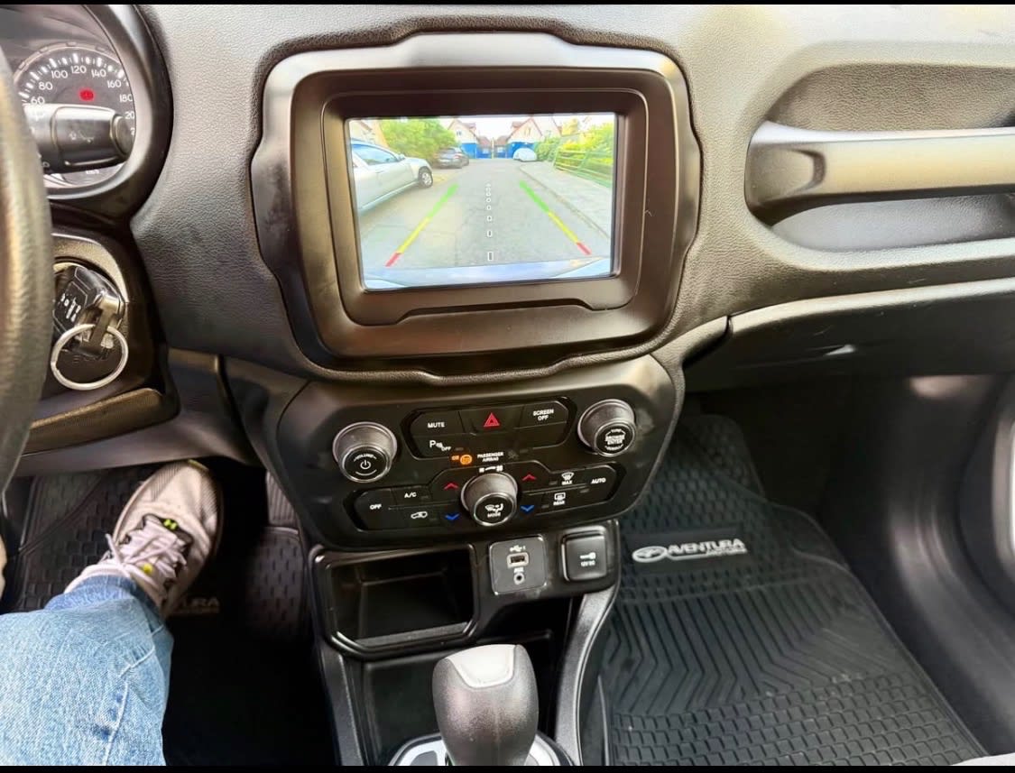 JEEP RENEGADE 1.8 Sport Lx At año 2022