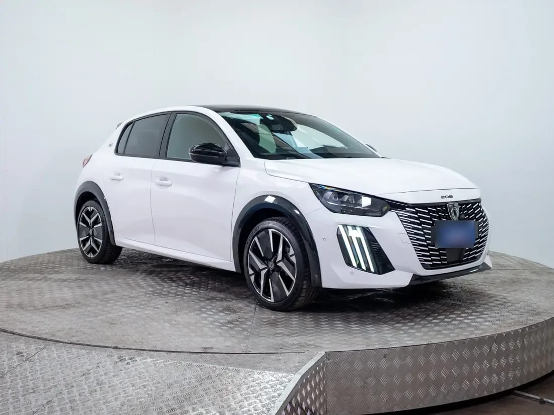 Peugeot 208 208 Mca Gt Electric año 2026
