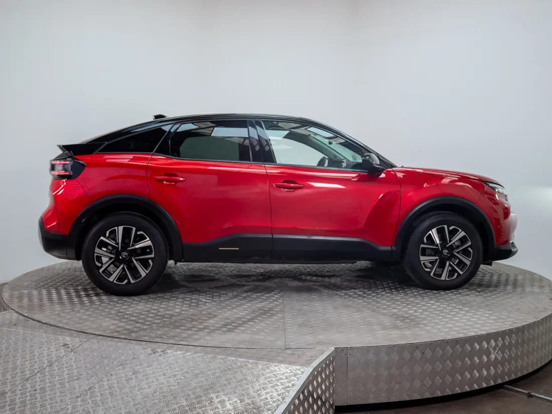 Citroen C4 C4 Max Hybrid 136hp At año 2025