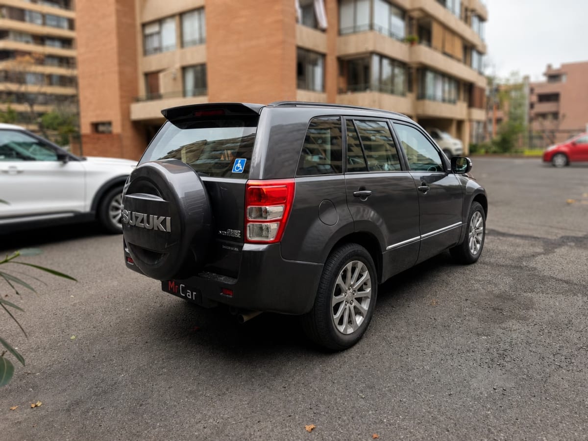 Suzuki Grand Nomade Glx año 2014
