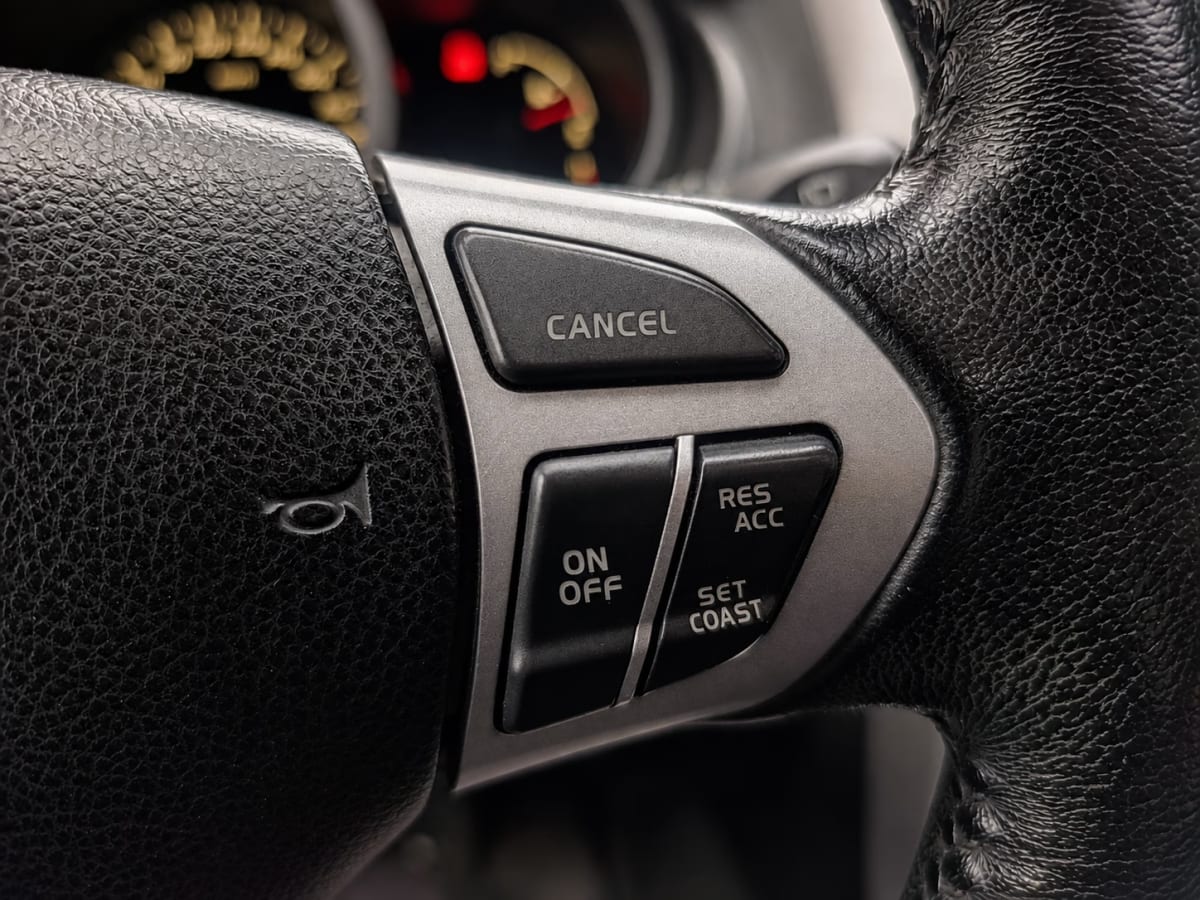Suzuki Grand Nomade Glx año 2014