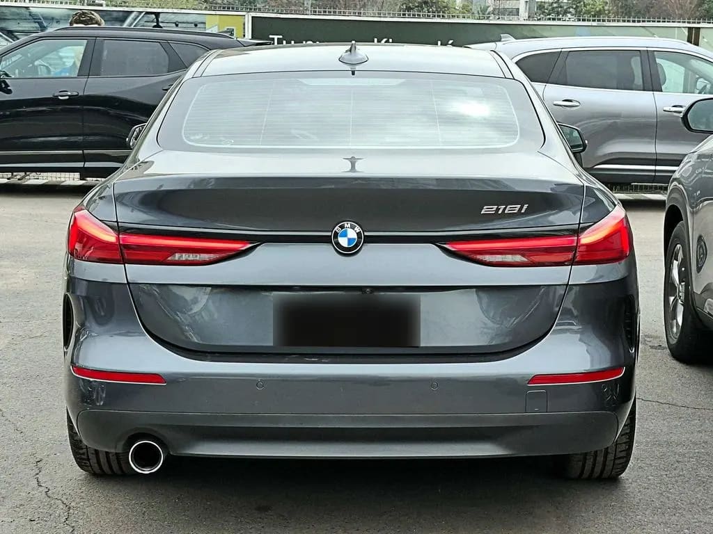 BMW 218 At año 2021